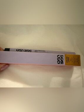 Gen See Cruise Liner Matte eye pencil - shade 01 NYC Matt jet black